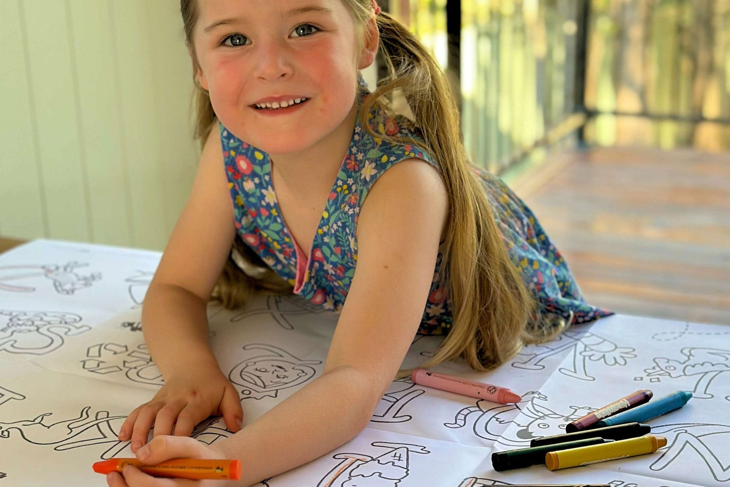 Jumbo Posters and Crayons Activity Set - Bitterroot Buzz Bees